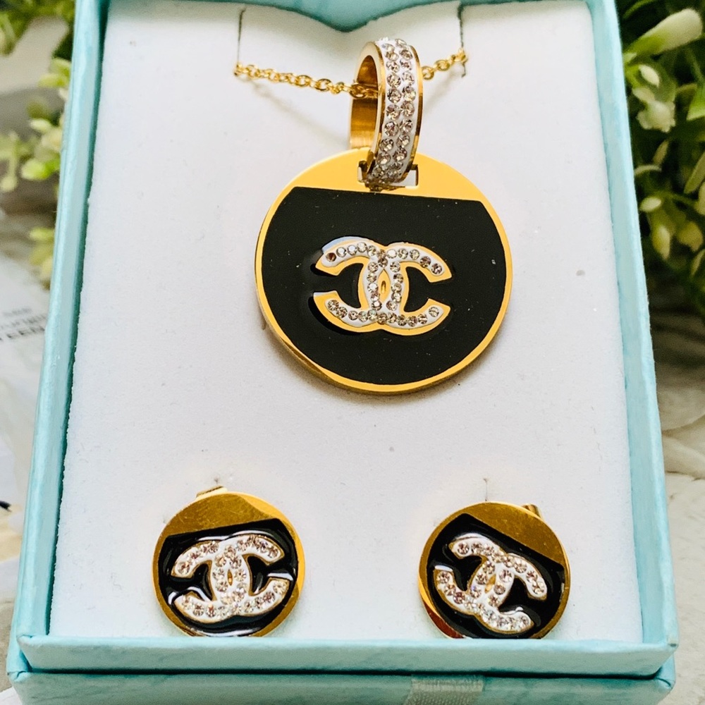 Stunning Set of Fashion Gold Plated Necklace in SS - Picture 6 of 8